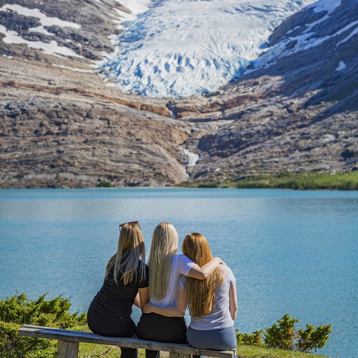 sông băng svartisen, khám phá, trải nghiệm, đi bộ trên sông băng svartisen dễ tiếp cận nhất thế giới ở na uy
