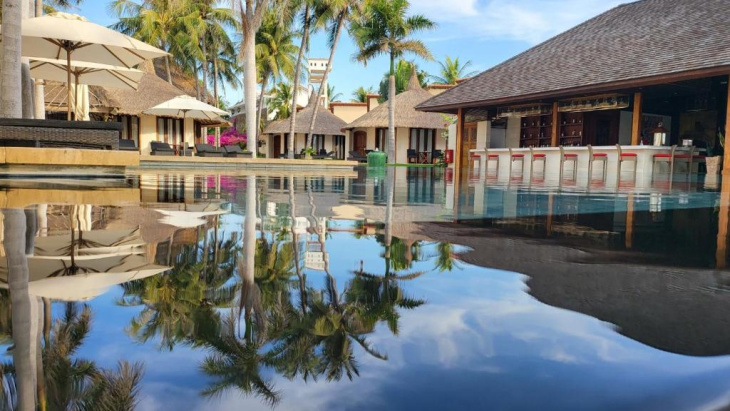 top 8 khách sạn gần làng chài mũi né có đánh giá cao nhất