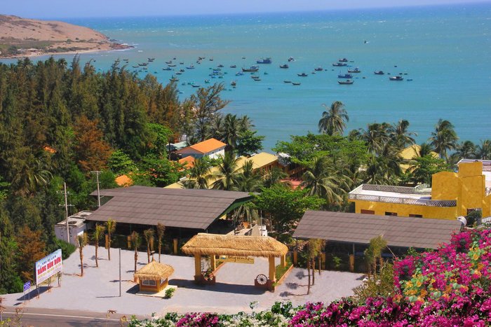 top 8 khách sạn gần làng chài mũi né có đánh giá cao nhất