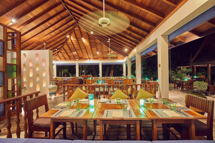 ẩm thực, du lịch maldives, khách sạn maldives, resort maldives, điểm đến, hai resort maldives cho kỳ nghỉ đẳng cấp tại “thiên đường biển”