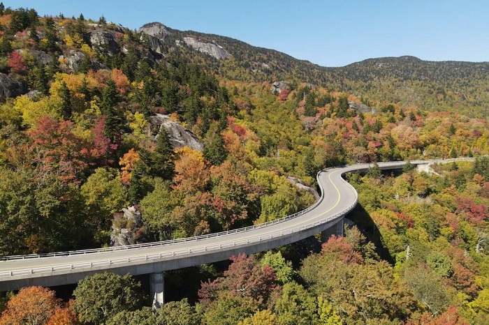khám phá blue ridge parkway: con đường lái xe nổi tiếng nhất nước mỹ