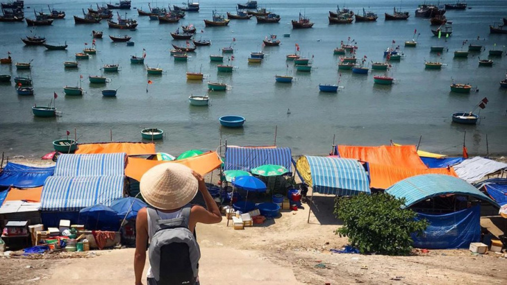 làng chài mũi né – điểm du lịch ngập tràn hải sản cực kì tươi ngon