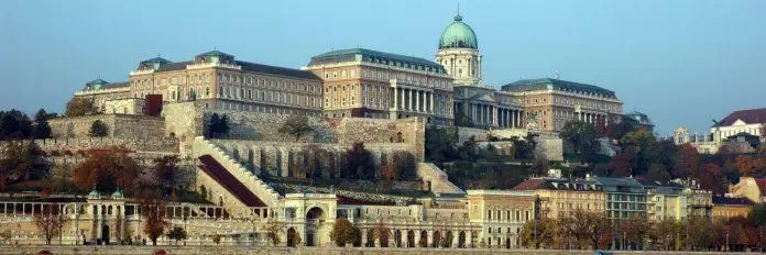 8 địa điểm bạn nên khám phá khi du lịch Budapest – “Thành phố hai bờ sông”