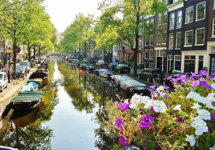 du lịch, châu âu, 10 địa điểm nên ghé thăm khi du lịch amsterdam – thành phố đầy sắc màu và đa dạng văn hóa