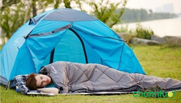 top 20+ đồ cắm trại không thể thiếu cho những chuyến dã ngoại hay picnic