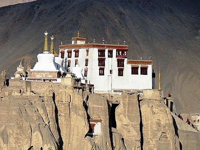 khám phá, trải nghiệm, ấn tượng kiến trúc độc đáo của những tu viện ở ladakh