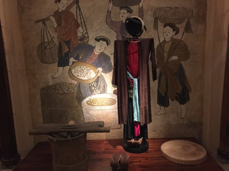 nghỉ dưỡng, khám phá nét đẹp văn hóa dân tộc tại bảo tàng áo dài việt nam