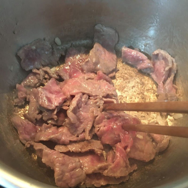 thưởng thức hương vị truyền thống của canh bắp cải thịt bò