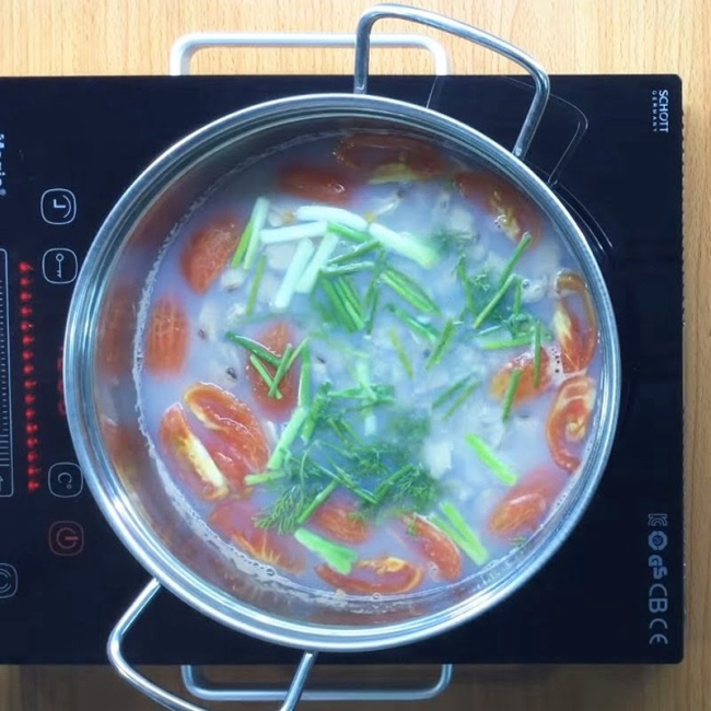 công thức chuẩn nấu canh nghêu thì là cà chua thơm ngon, thanh mát