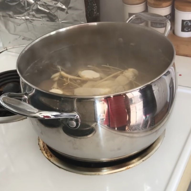 cách nấu canh sâm tươi với sườn chuẩn hương vị hàn quốc
