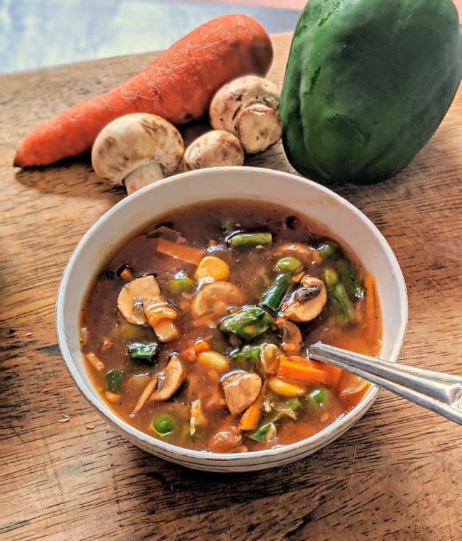 tự nấu món hot and sour soup kiểu hoa đơn giản ngay tại nhà