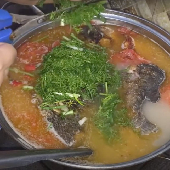 hướng dẫn cách làm canh cá chim trắng nấu chua ăn cực đưa cơm