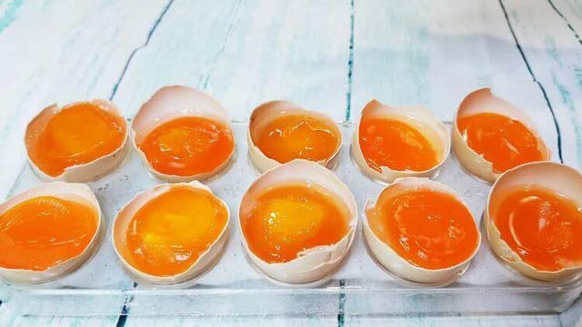 học cách làm bánh bao kim sa trứng muối tan chảy cực hấp dẫn