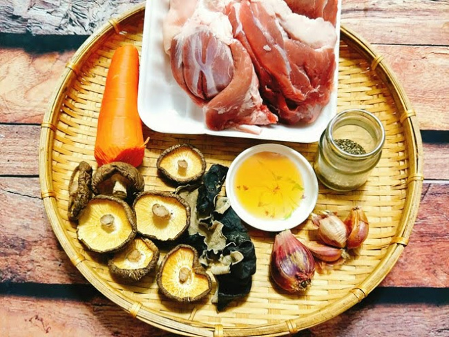 thịt heo, thịt gà, hành lá, cà rốt, hướng dẫn cách nấu thịt đông đúng vị chuẩn bắc chi tiết