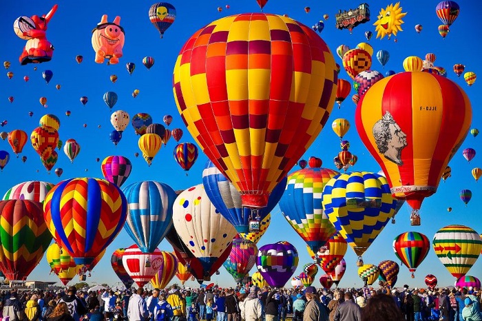 tròn mắt ngắm nhìn bầu trời rực rỡ tại các lễ hội khinh khí cầu lớn nhất thế giới