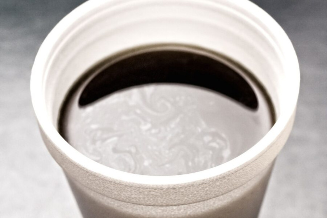 giải ngố, cà phê nổi váng dầu trên mặt cốc: lợi hay hại?