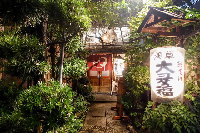 nhà hàng otafuku đun đi đun lại nồi nước dùng suốt 74 năm