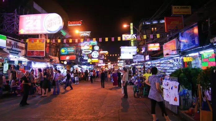 du lịch, châu á, 7 hoạt động không nên bỏ lỡ khi ghé thăm con phố khao san tại thái lan